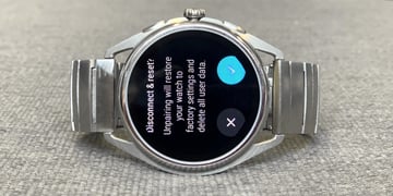 How to reset a Wear OS smartwatch: Restore order with a hard factory reset