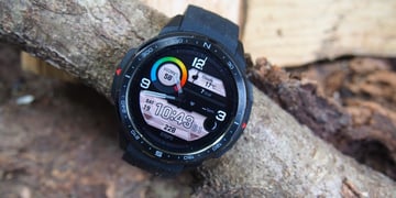 Honor Watch GS Pro review: Light on outdoor substance