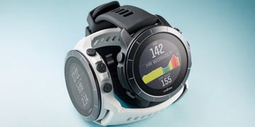 Wahoo ELEMNT Rival is a powerful triathlon watch here to take on Garmin