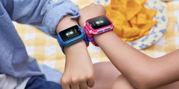 TCL MoveTime Family Watch 2 lets kids video chat and take selfies