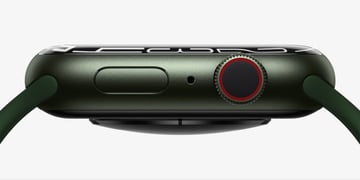 How to charge the Apple Watch 7/8