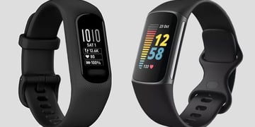 Garmin Vivosmart 5 v Fitbit Charge 5