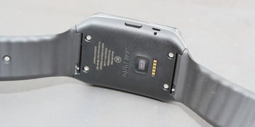 Samsung's bet on biometrics for smartwatch payments