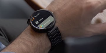 Wave hello to the Aria gesture controller for Pebble Time and Android Wear