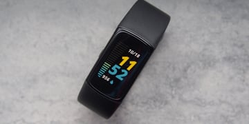 Fitbit Charge 6 receives surprise early Black Friday discount - available now for $100