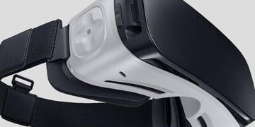 Samsung Gear VR hits UK stores for £80