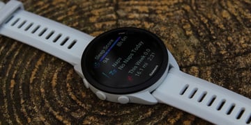 Garmin Forerunner 165 review glance