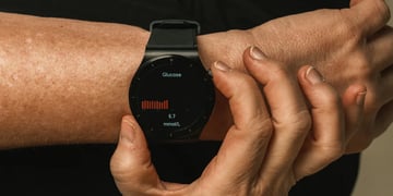 FDA puts glucose tracking smartwatches on notice