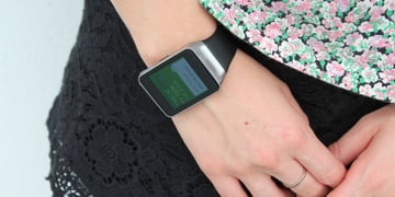 Samsung is sizing up square smartwatch switch