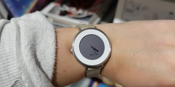 Pebble Time Round review