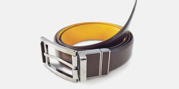 Samsung is bringing a Gear VR controller, smart belt and call enhancing strap to CES