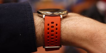 amazfit-active-2-side