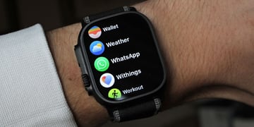 whatsapp-apple-watch-app-dock
