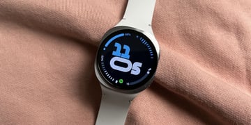 galaxy-watch-8-watch-face