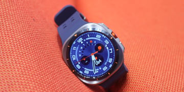 Samsung_Galaxy_Watch_Ultra_blue