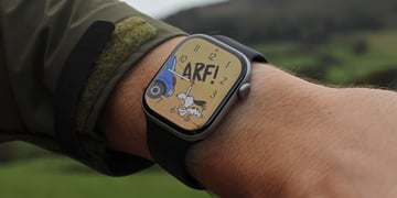 apple-watch-series-11-snoopy-watch-face