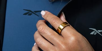 reebok-smart-ring-with-logo