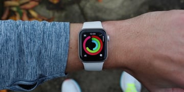 apple-watch-se-3-activity-rings