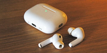 airpods-pro-3-on-table-out-of-case