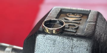 oura ring 5 dumbbell close up