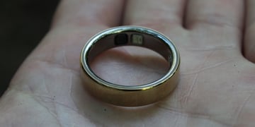 oura ring 5 palm
