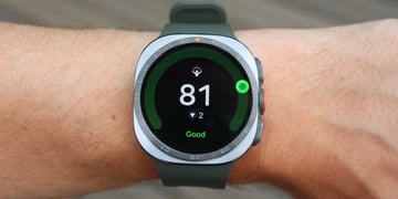 samsung galaxy watch ultra 2 energy score close up
