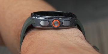 samsung galaxy watch ultra 2 side on